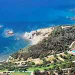 Ecovillage With Swimming-pool Surrounded By Greenery, With Air Conditioning And Outdoor Private Area Lägenhetshotell 3*