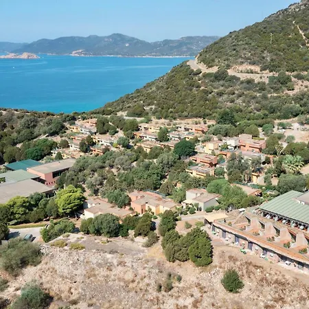 Ecovillage With Swimming-pool Surrounded By Greenery, With Air Conditioning And Outdoor Private Area 아파트호텔 툴라다